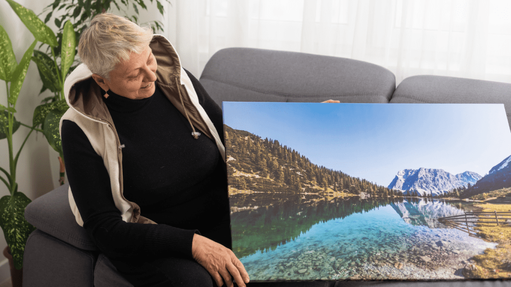 What is a canvas art print – A canvas print hanging in a modern home.